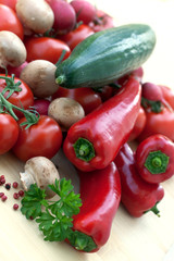 gemüse mix mit paprika,tomate ,radieschen