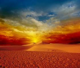 Woestijn zonsondergang