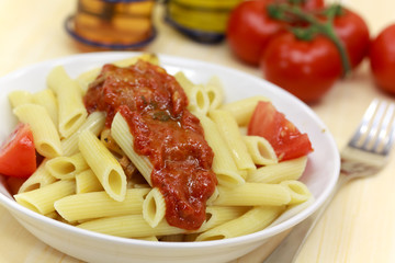 Pasta mit Tomatensoße