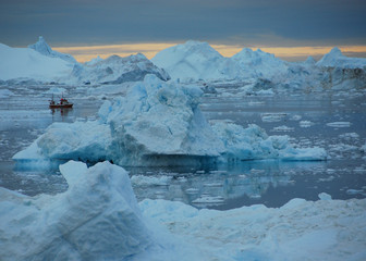 Polarmeer vor Eisfjord - Grönland - Morgenstimmung - 1