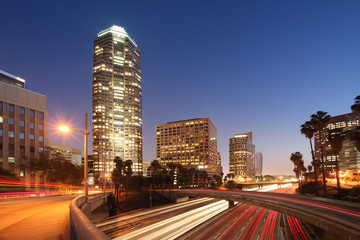 Fototapeta premium Downtown Los Angeles night view