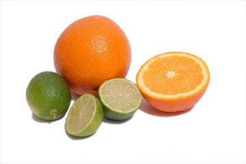 Fototapeta na wymiar pomarańcze i limonki