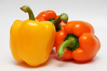 orange gelbe paprika
