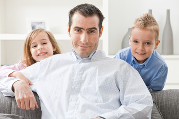 Obraz premium Father and siblings