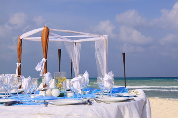 tavola blu