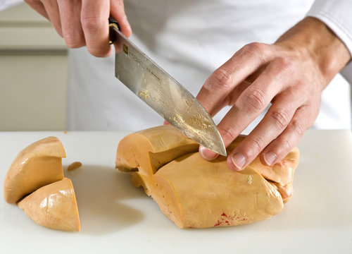 foie gras cru coup&eacute; en deux