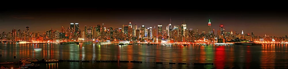 Poster Manhattan panaroma skyline at Christmas Eve © Gary