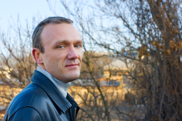 Obraz premium Portrait of man outdoor