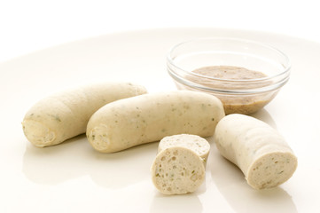Weisswuerste, eine Spezialitaet aus Bayern