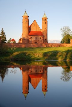Kości&oacute;ł w Brochowie