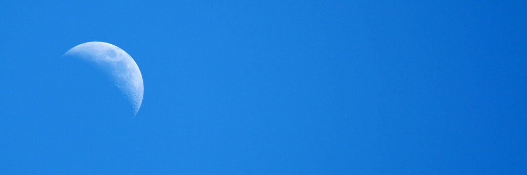 panorama lune de jour