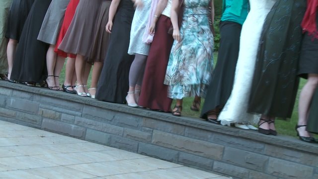 Frauen springen