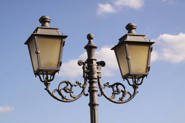 Fototapeta na wymiar Alte Strassenlampe in Eltville am Rhein