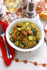 Tagliolini al tonno e zucchine - Primi piatti