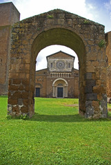 Tuscania, chiesa di San Pietro 2 - obrazy, fototapety, plakaty