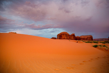 MONUMENT VALLEY,UTAH/ARIZONA_USA