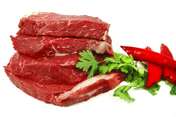 raw meat and green salad