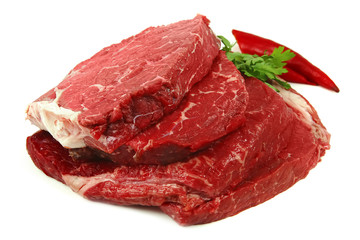 raw meat and green salad