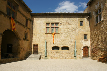 chateau emperi