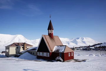 Selbstklebende Fototapete Nördlicher Polarkreis Longyearbyen-Kirche