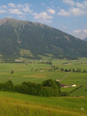 Fototapeta na wymiar vallée alpine