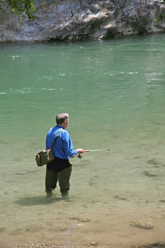 P&ecirc;che &agrave; la truite en rivi&egrave;re