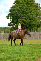girl on the horse