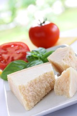 parmesan, tomaten und basilikum