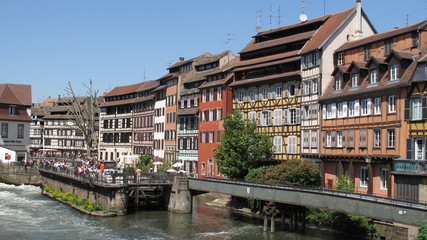 Fototapeta na wymiar Bords du rhin à Strasbourg