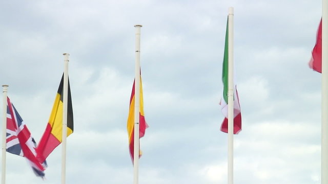 Europ&auml;ische Fahnen im Wind
