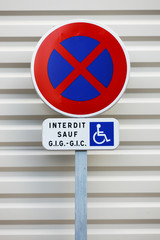 réservé handicapés