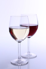 Ein Glas Rowein und ein Glas Weißwein