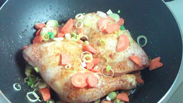 H&uuml;hnchen