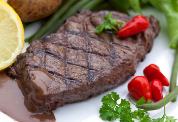 Rumpsteak(Roastbeef) - gegrillt,mit Soße