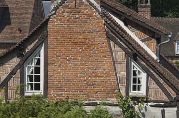 Maison avec chemin&eacute;e en pignon