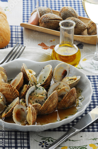 Caparossoli saltai - Antipasti di pesce - Cucina del veneto ... Caparossoli saltai - Antipasti di pesce - Cucina del veneto ...