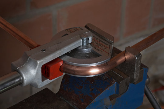 bending copper pipe