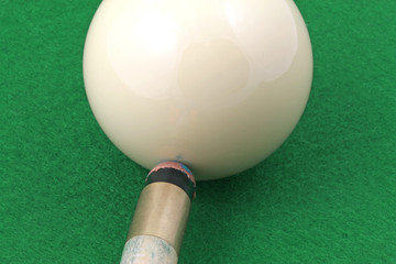 close up cue tip white ball baize