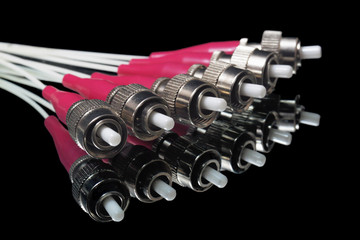 Fiber optic connectors with reflection