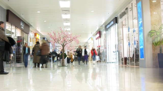 people in shopping corridor, time lapse