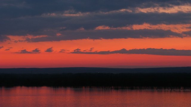 Sundown on Volga river. Time lapse