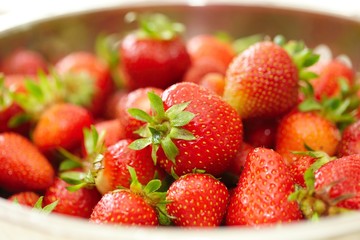 Erdbeeren in Schüssel
