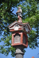 Mariensäule am Jacobsweg im Kloster Marienthal