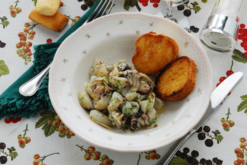 Crostini con le seppioline - Antipasti di pesce - Veneto