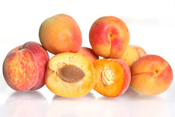 Fototapeta na wymiar Apricots and Peaches