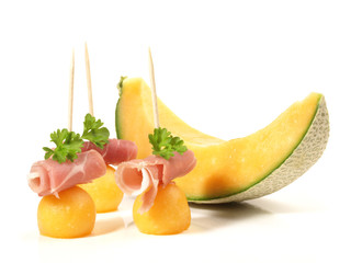 Melonenkugeln mit Schinken