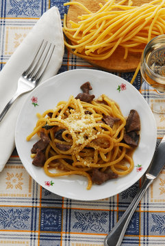 Pasta ai fegatini - Primi piatti della cucina tipica italiana