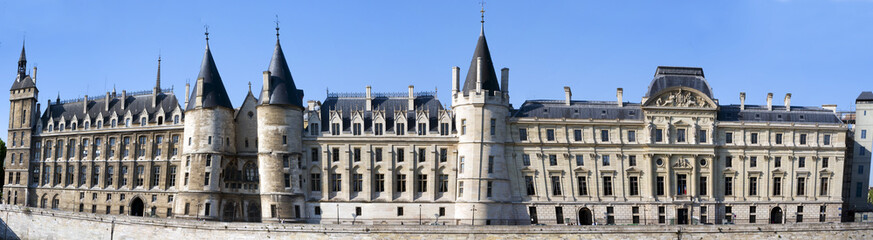 Fototapeta na wymiar Concierge - Paryż