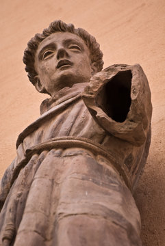 Escultura en Los Terceros