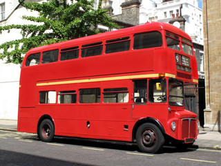 Naklejka na ściany i meble London Routemaster czerwony piętrowy autobus